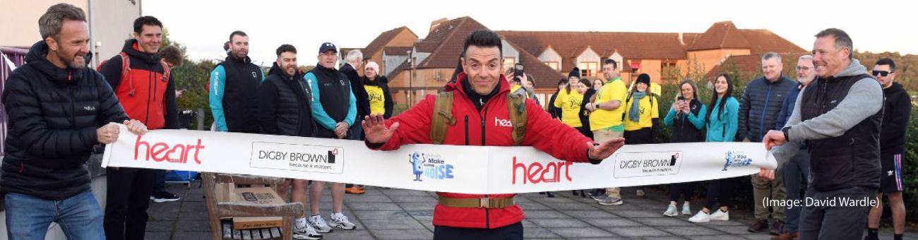 Des Clarke starting his Great Walk to Glasgow for Global's Make Some Noise charity