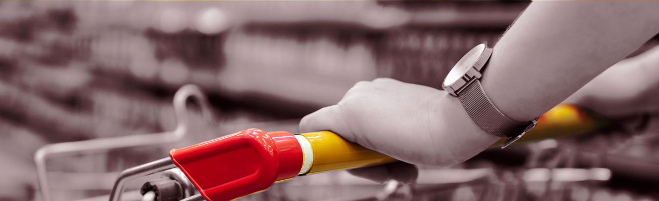 Trolley in a suprmarket which has the risk of an accident